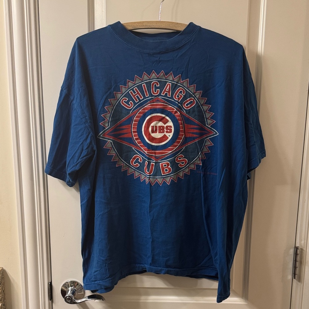 Iron Knights Athletics Chicago Cubs Graphic Blue Short Sleeve Cotton T-Shirt L